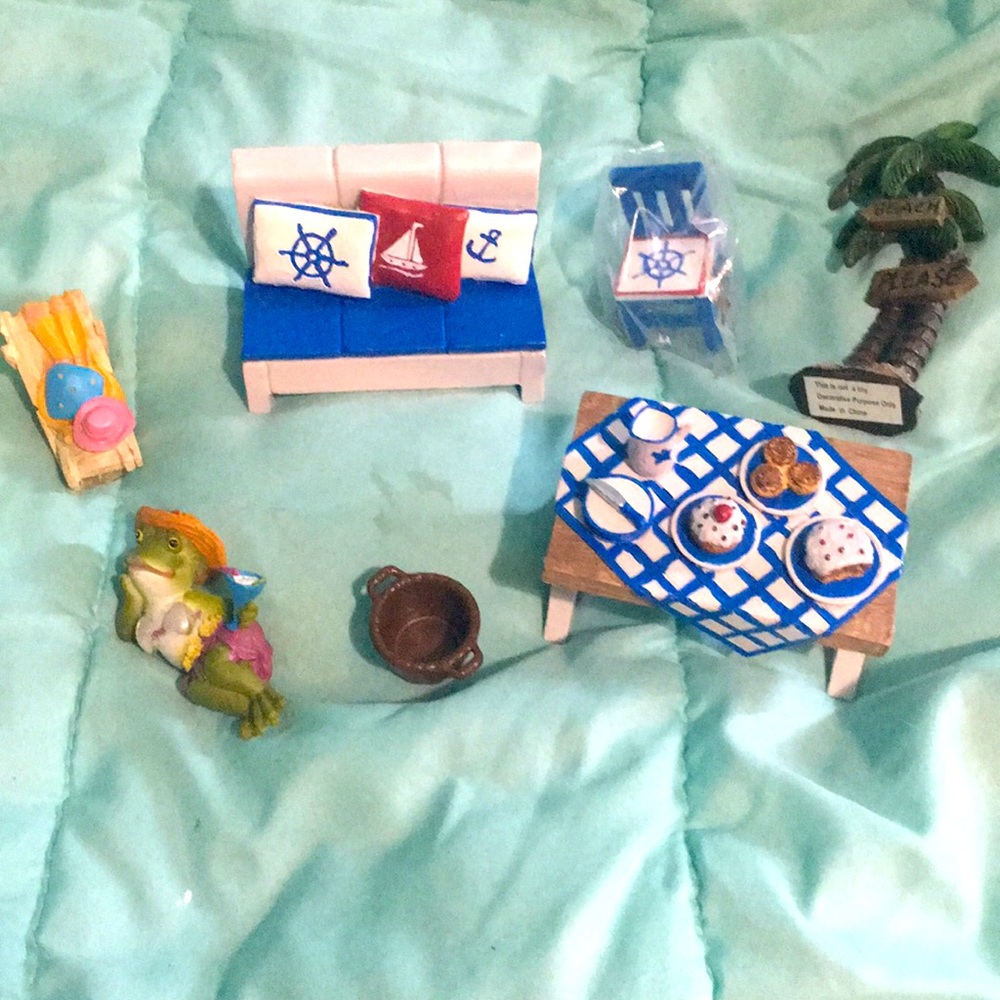 Beach themed figurines 🌸